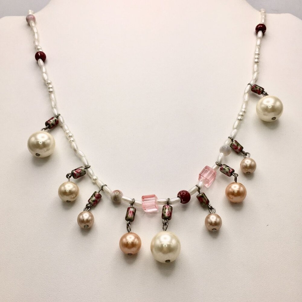 Vintage Faux Pearl & Pink Art Glass Bead Necklace Dangling Charm Fringe